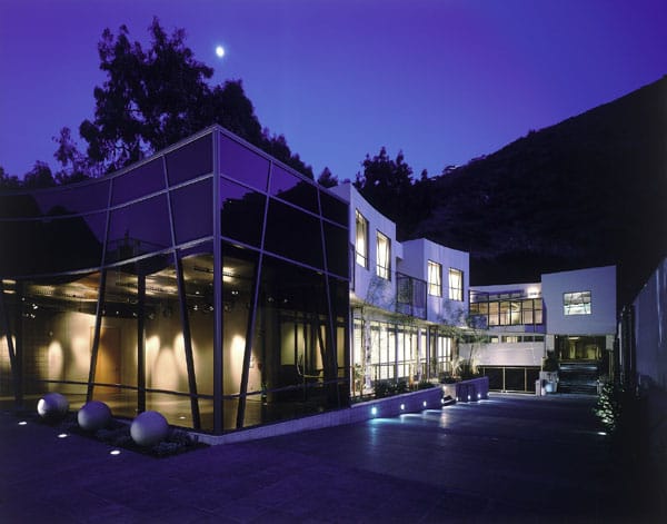 [seven-degrees]: When Artists and Event Planners Collide