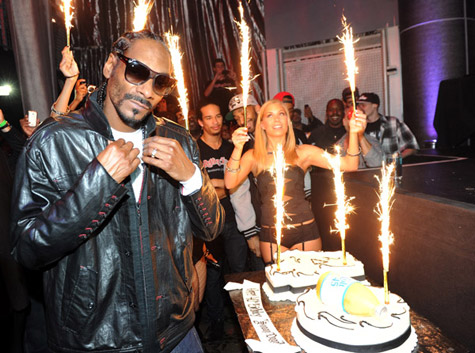 Snoop Dogg Celebrates 40th Birthday at Rolling Stone LA